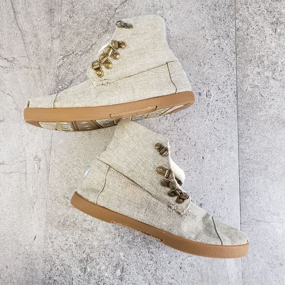 Toms light grey fold down shoes